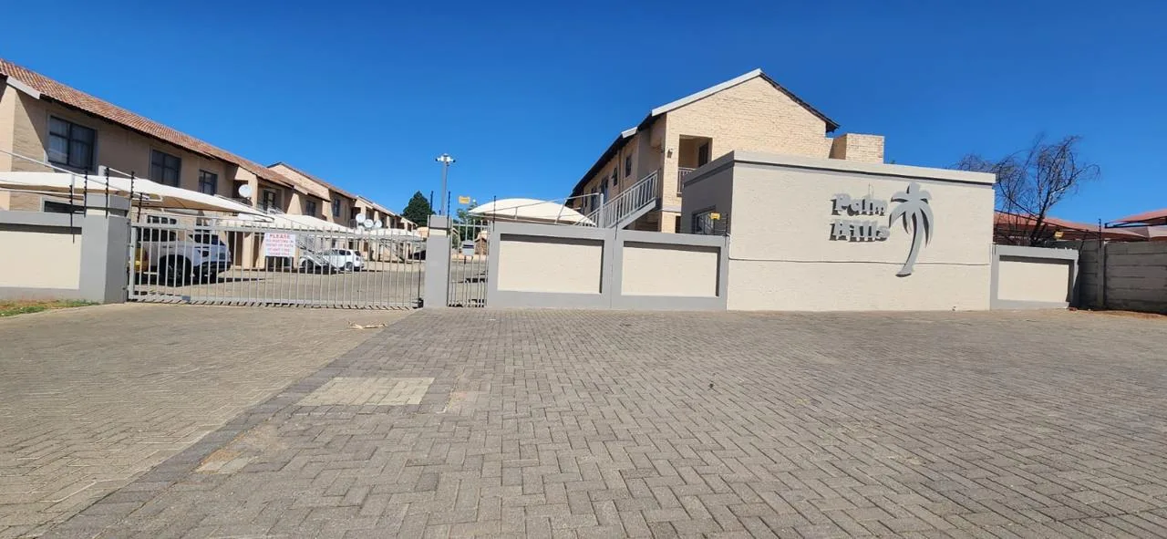 2 Bedroom Apartment / flat for sale in Pellissier