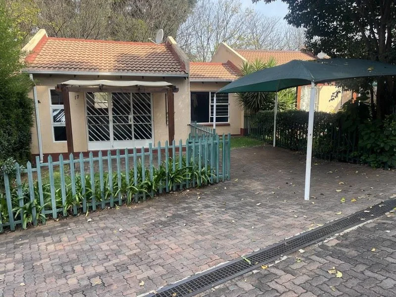 1 Bedroom Townhouse to rent in Auckland Park