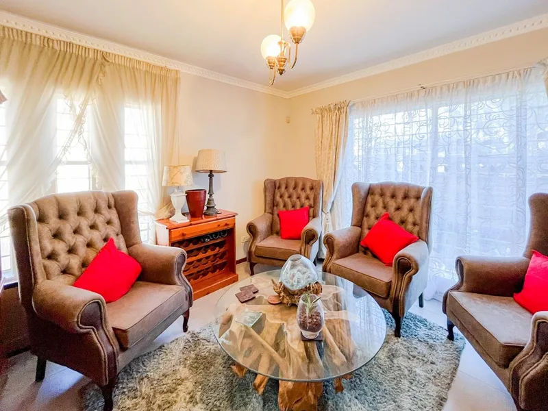 3 Bedroom Townhouse in Glen Marais