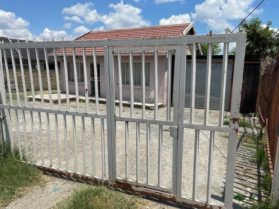 2 Bedroom House for sale in Meriting Unit 3