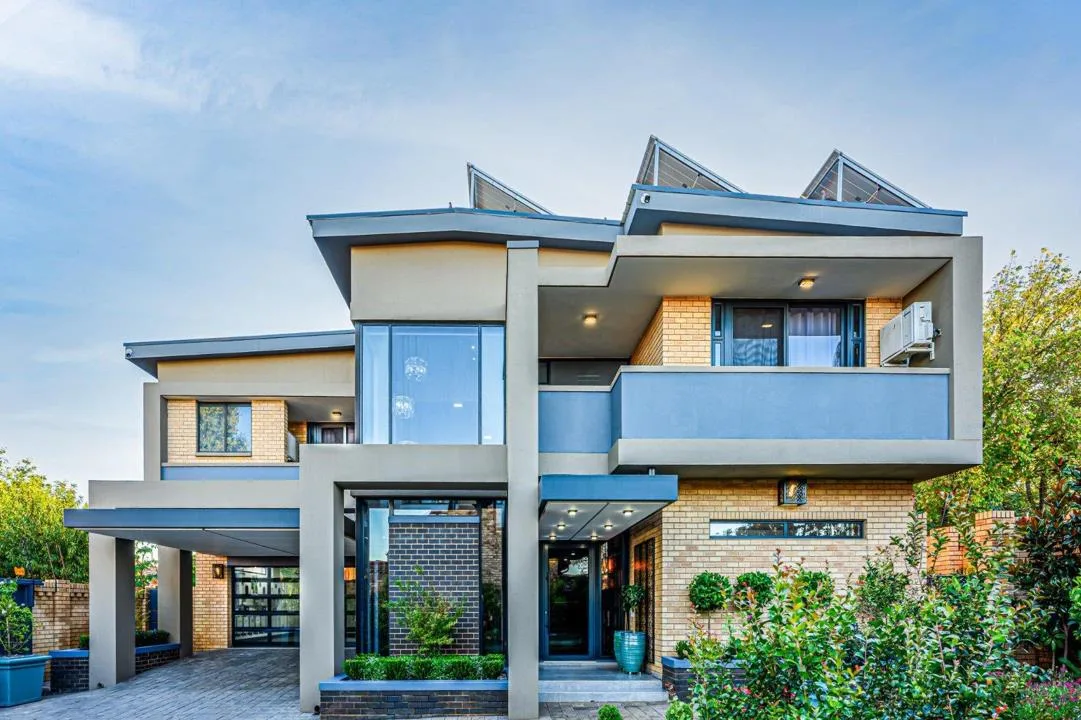 4 Bedroom House for sale in Mooivallei Park