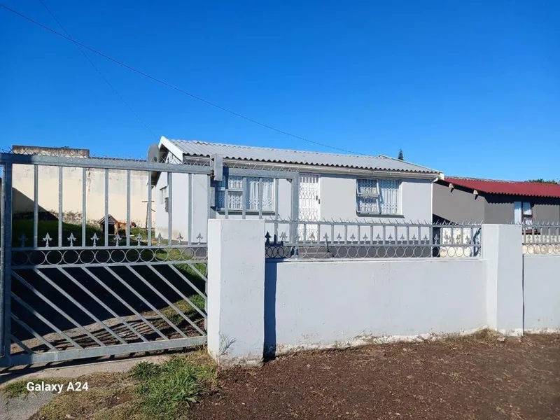 2 Bedroom House for sale in Mdantsane