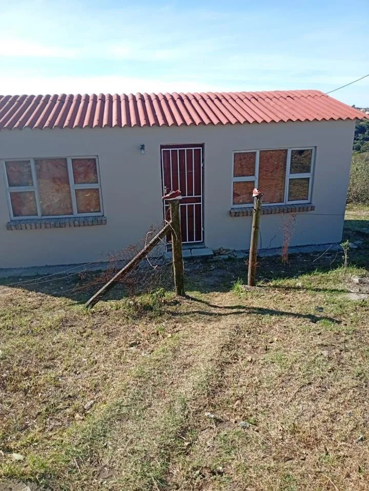 2 Bedroom House for sale in Mdantsane Nu 13