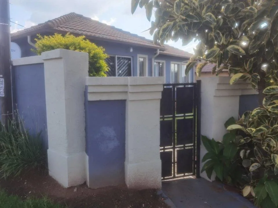 3 Bedroom House for sale in Cosmo City
