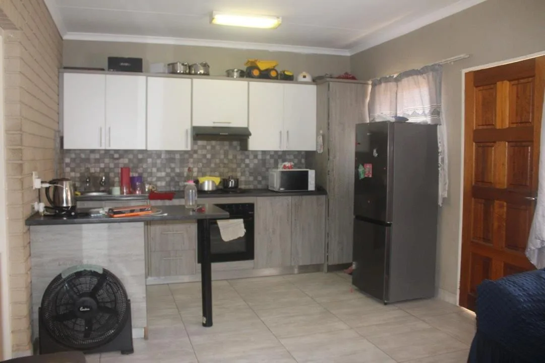 1 Bedroom Apartment / flat to rent in Rustenburg Central