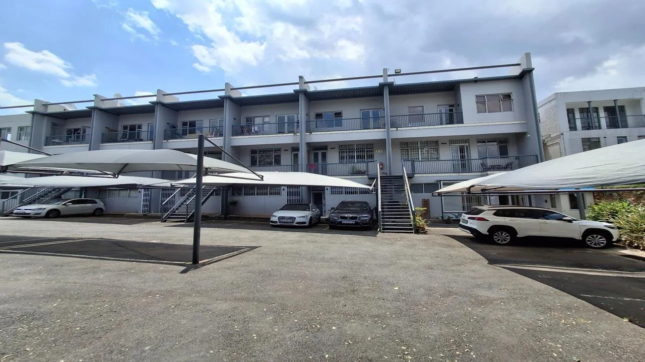2 Bedroom Apartment / flat for sale in Greenside