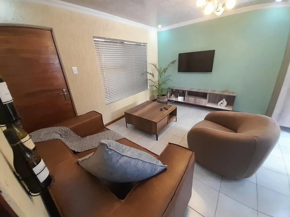 2 Bedroom Apartment / flat to rent in Sunset Park