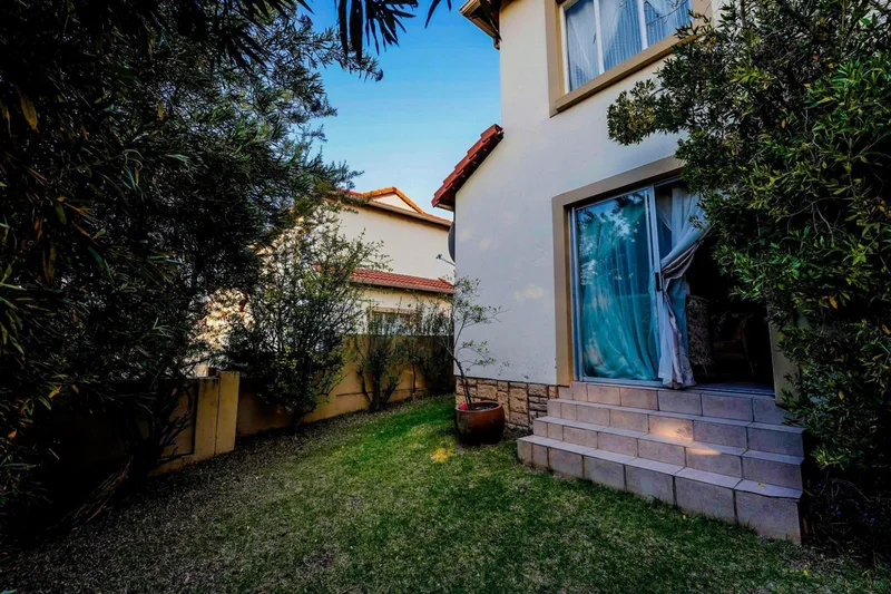 2 Bedroom Cluster in North Riding AH