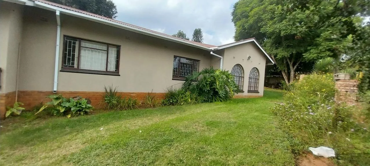 4 Bedroom House for sale in Piet Retief
