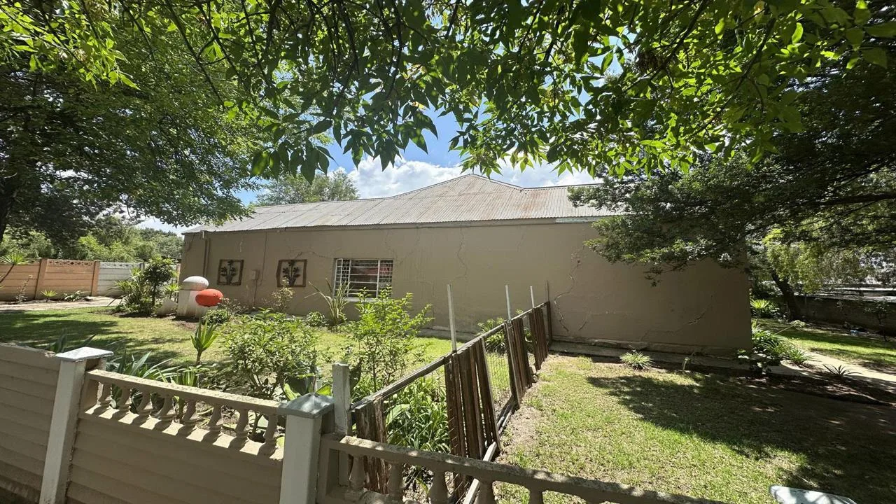2 Bedroom House for sale in Reitz