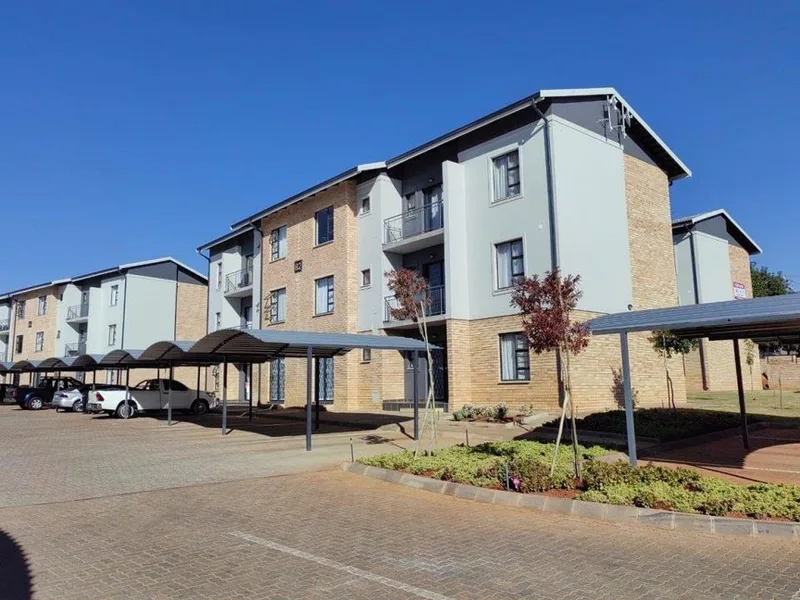 2 Bedroom Apartment / flat for sale in Sinoville