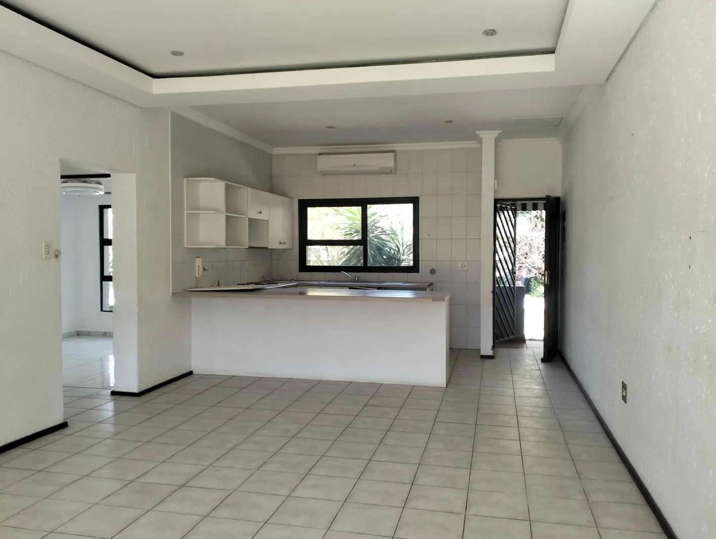 2 Bedroom Townhouse in Hartbeespoort Outlying