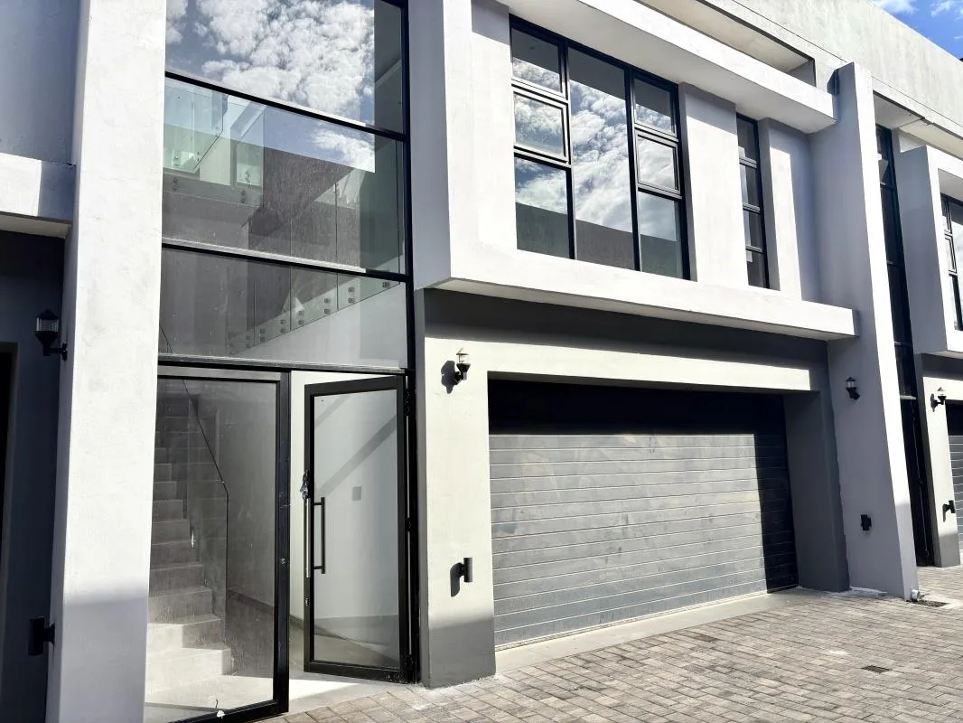3 Bedroom Townhouse in Illovo