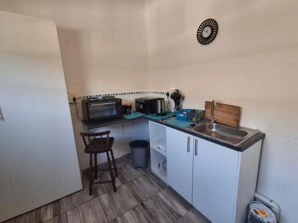 0.5 Bedroom Apartment / flat to rent in Meer En See