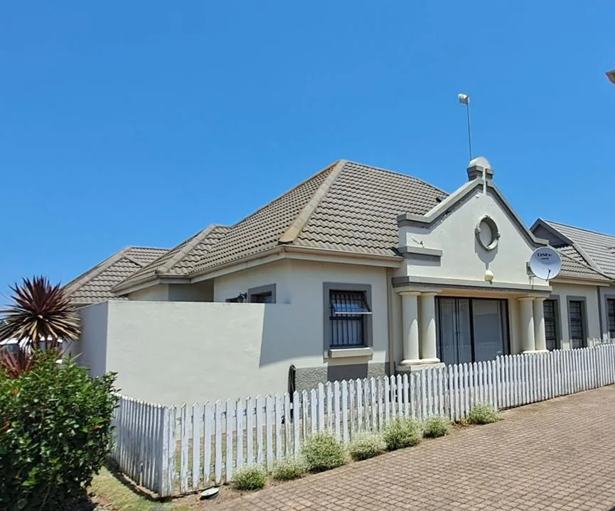 2 Bedroom House for sale in Blue Mountain Village