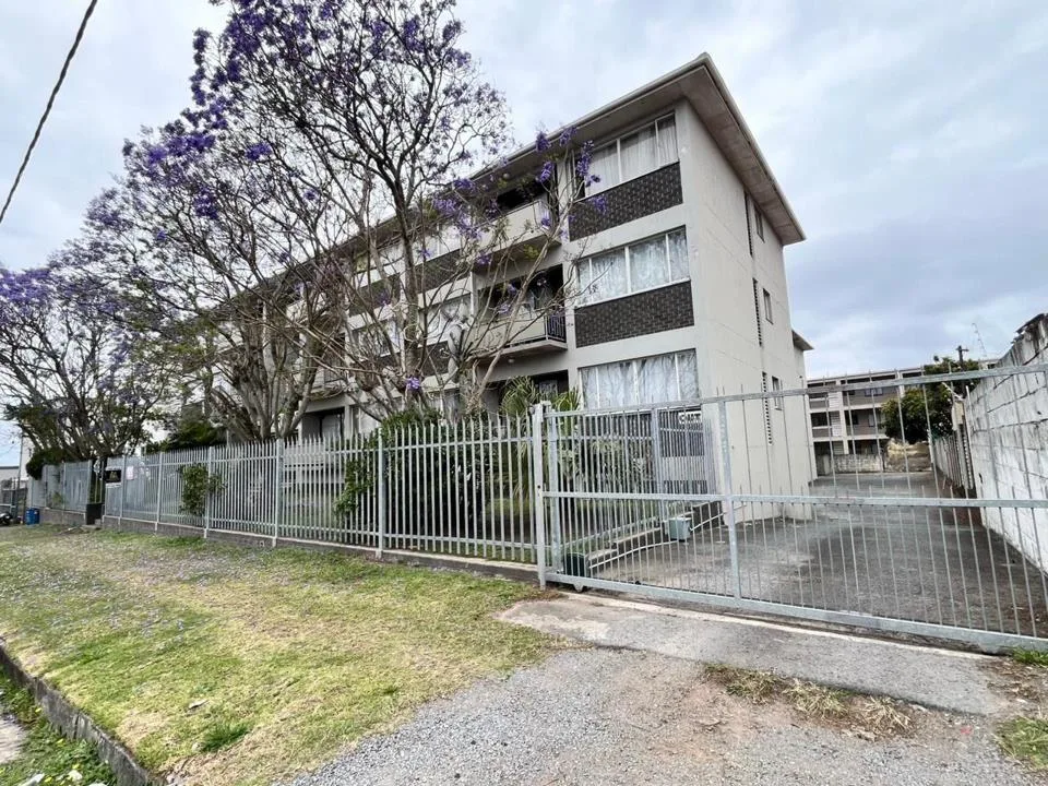 2 Bedroom Apartment / flat for sale in Southernwood