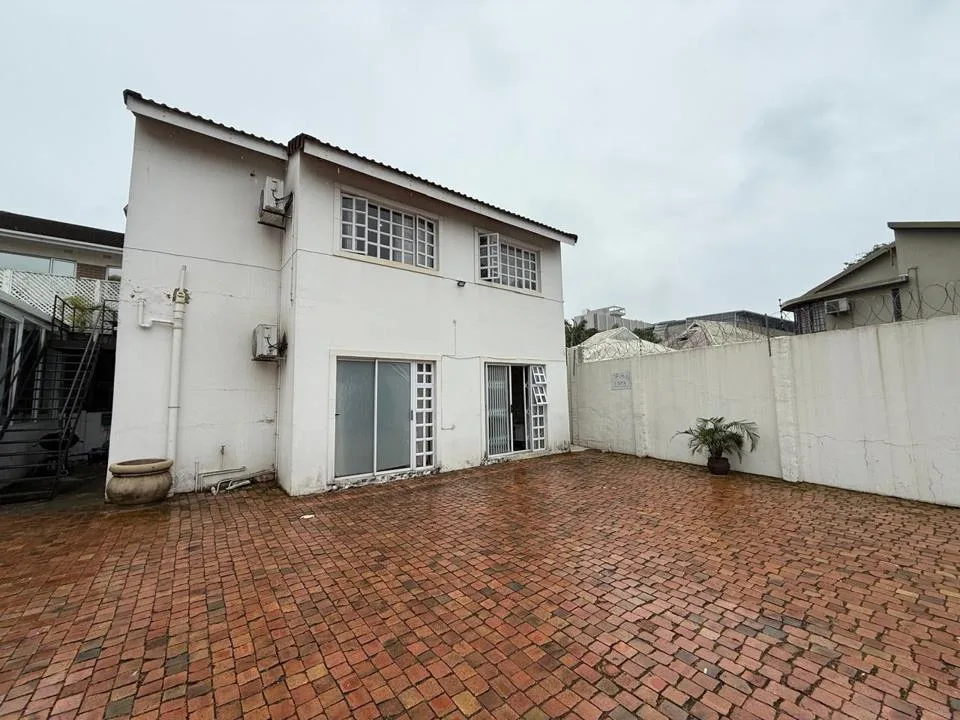 0.5 Bedroom Apartment / flat to rent in Essenwood