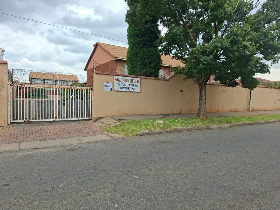 2 Bedroom Apartment / flat for sale in Towerby