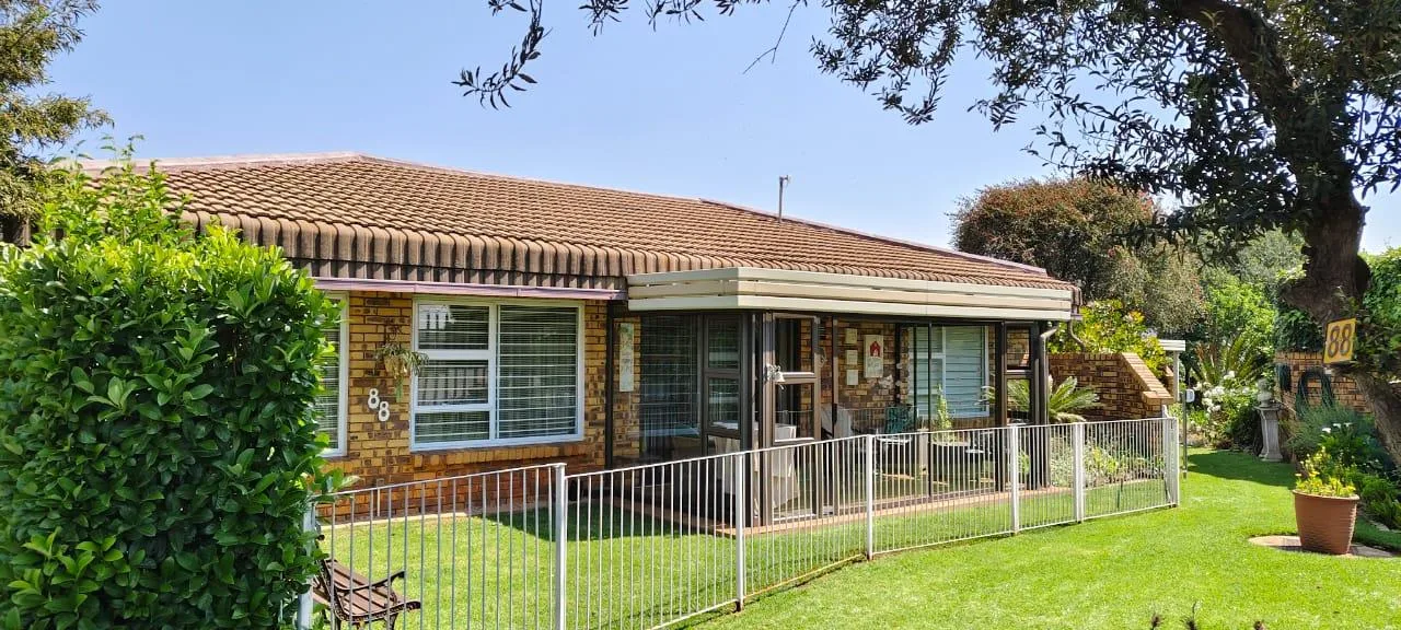 2 Bedroom Townhouse for sale in Norton Park