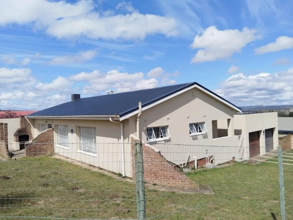 3 Bedroom House for sale in West Bank