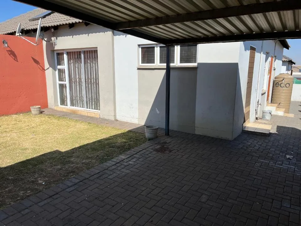 3 Bedroom House for sale in Tasbet Park