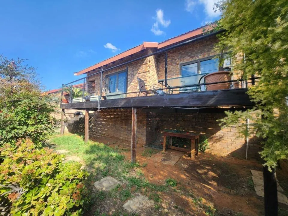 3 Bedroom Townhouse for sale in Pentagon Park