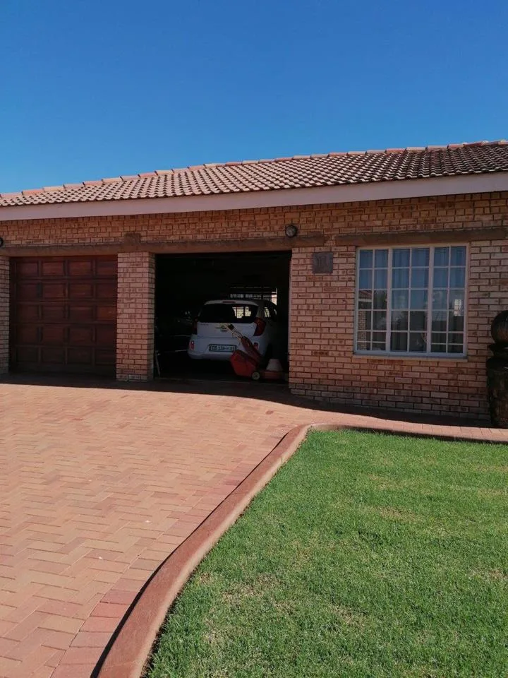3 Bedroom Townhouse for sale in Parys