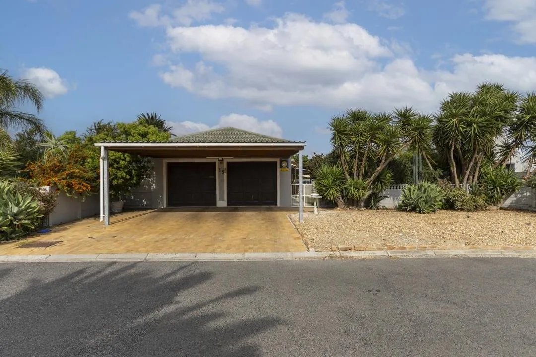3 Bedroom House for sale in Twin Palms