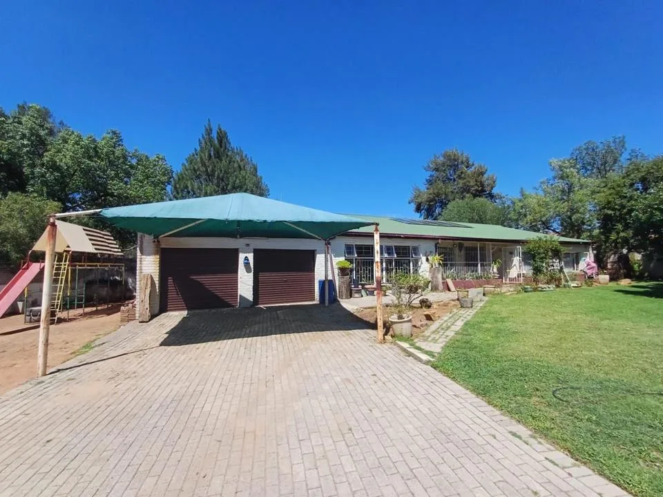 4 Bedroom House for sale in Wolmaransstad