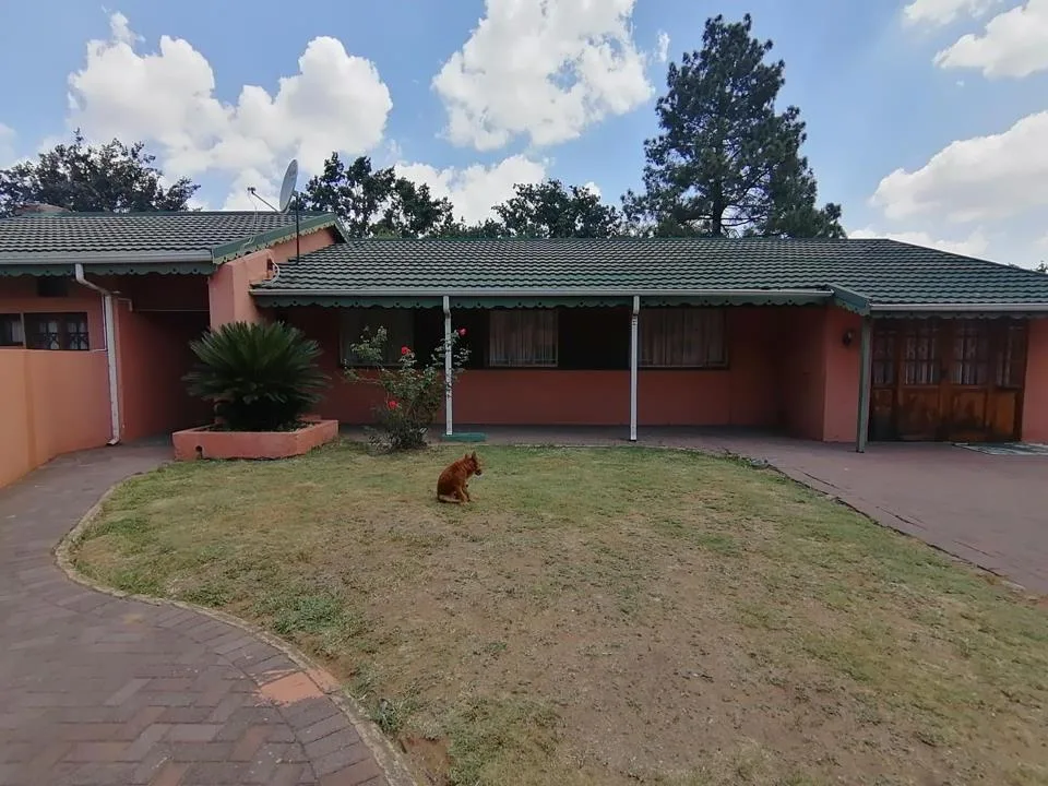 4 Bedroom House for sale in Sasolburg Central