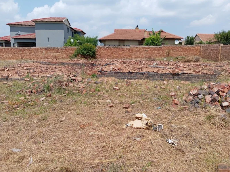 589 m² Land available in Rayton
