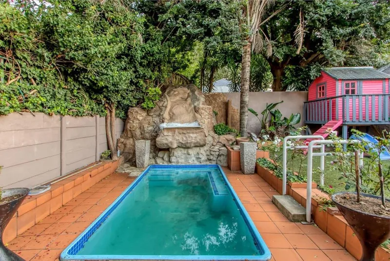 3 Bedroom House for sale in Norwood