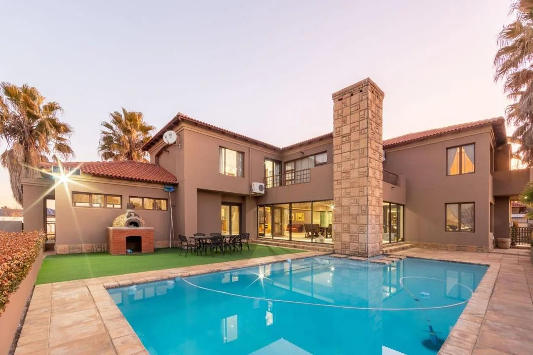 4 Bedroom House for sale in Baillie Park
