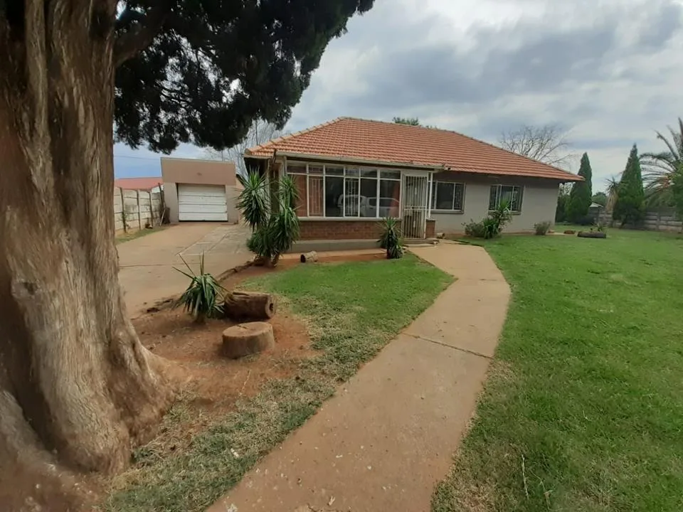 3 Bedroom House to rent in Stilfontein Ext 4