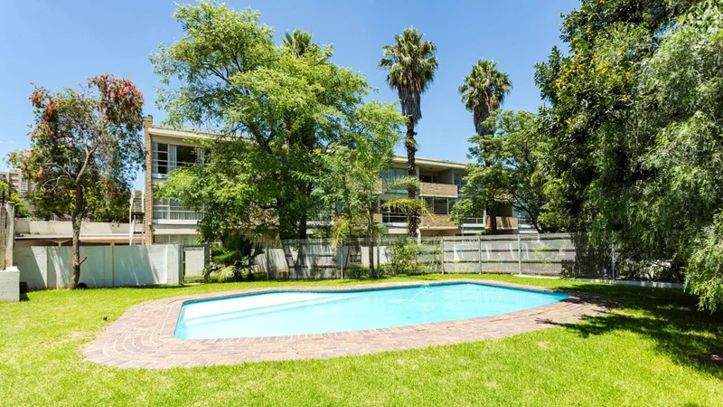 2 Bedroom Apartment / flat for sale in Bramley Park