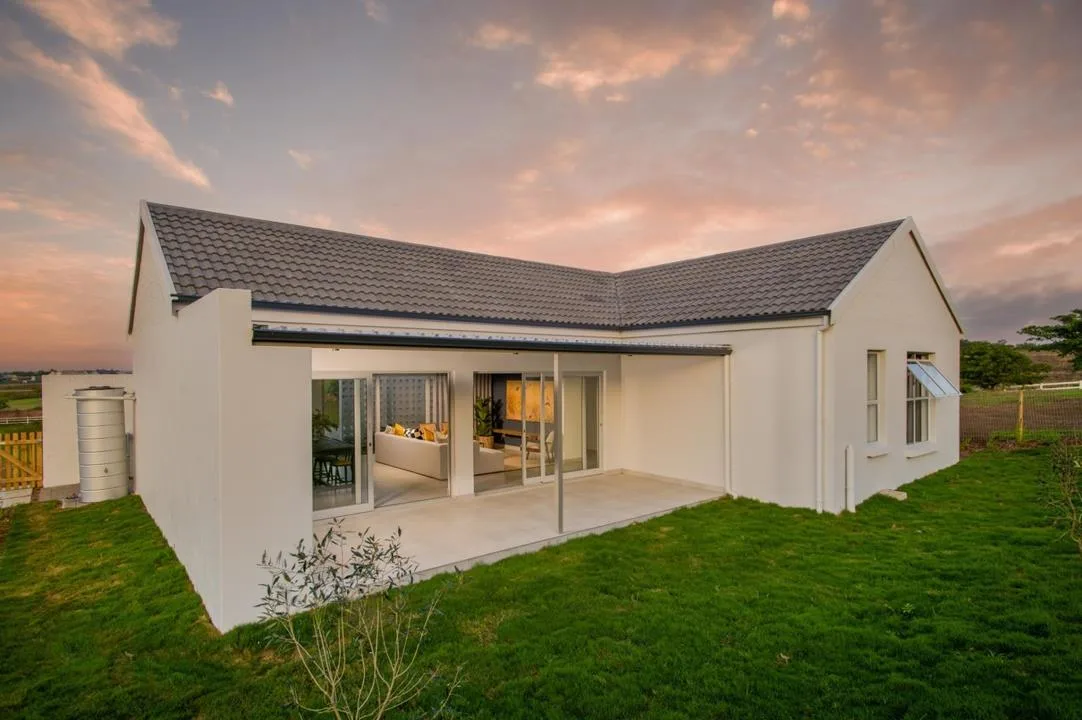 2 Bedroom House for sale in Sheffield Beach