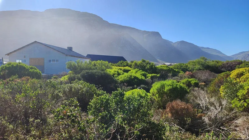 743 m² Land available in Bettys Bay