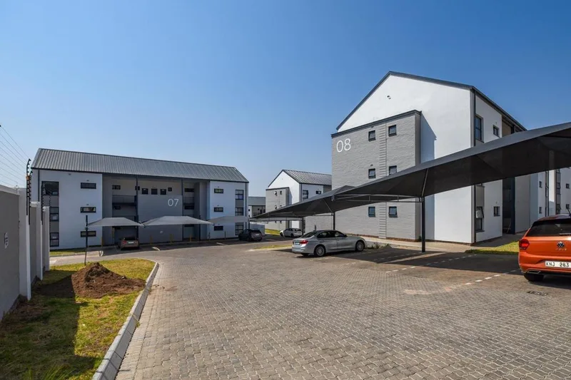 2 Bedroom Apartment / flat for sale in West Acres Ext 13