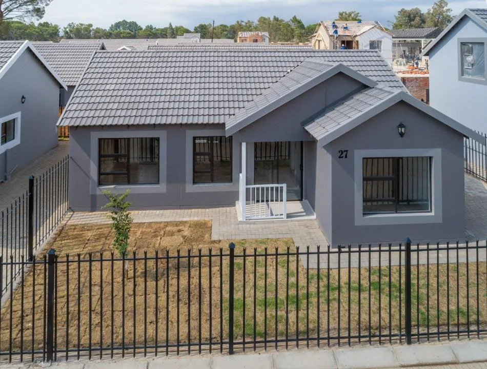3 Bedroom Townhouse for sale in Arcata Estate