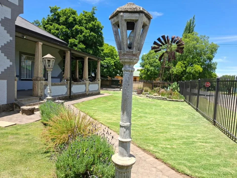 9 Bedroom House for sale in Ficksburg