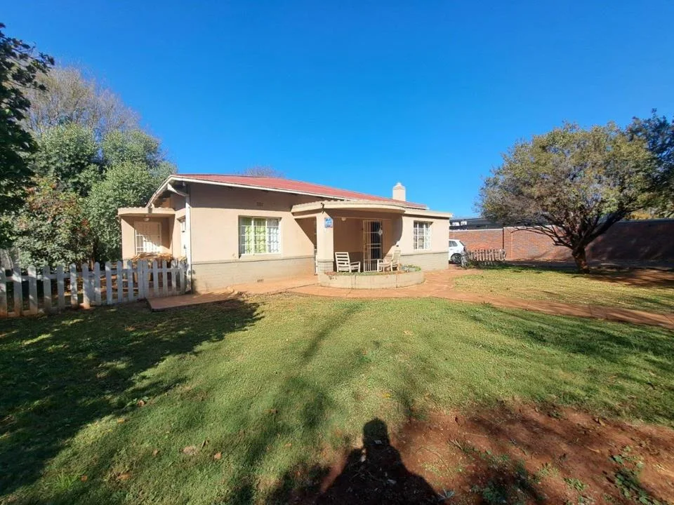 3 Bedroom House for sale in Bult North