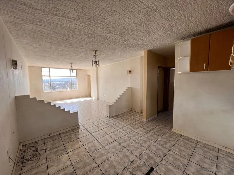 2 Bedroom Apartment / flat for sale in Silverton