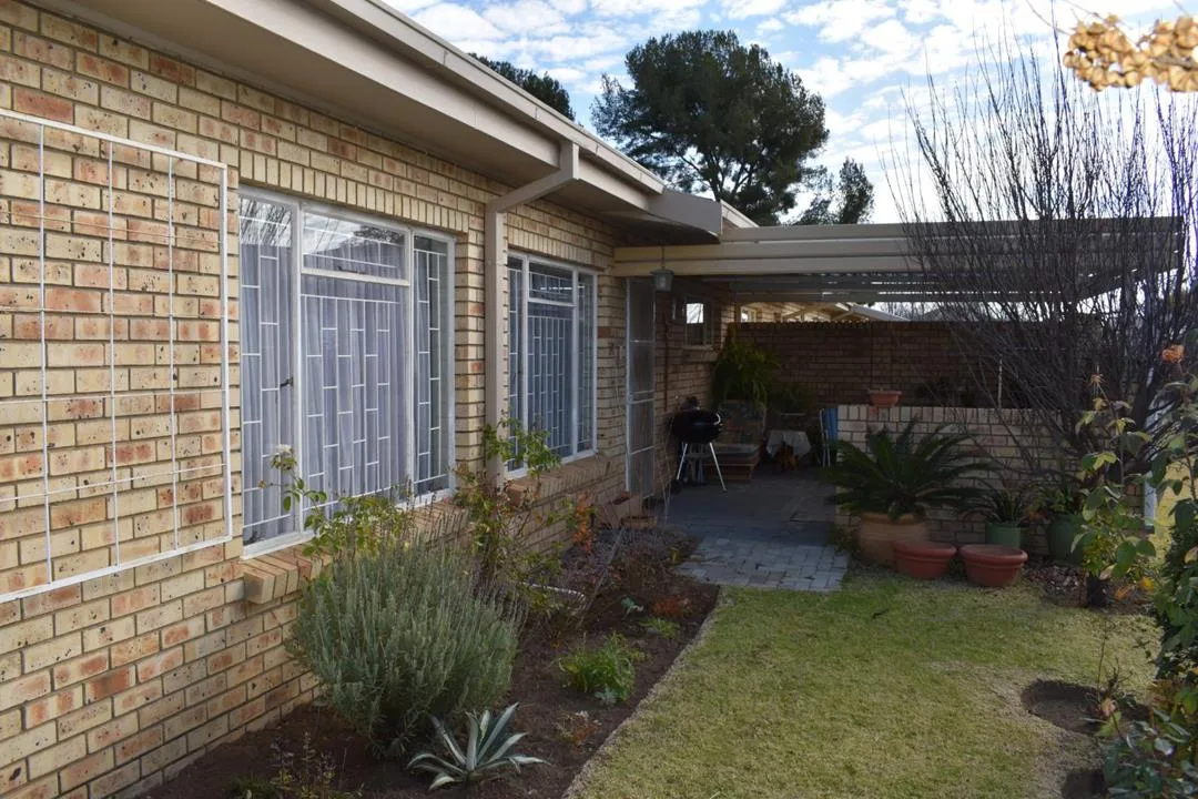 2 Bedroom Townhouse for sale in Marquard
