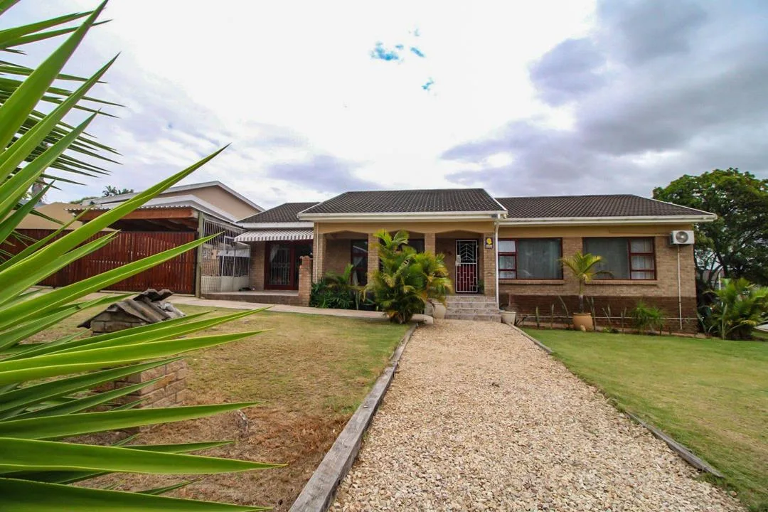 3 Bedroom House for sale in Strelitzia Park