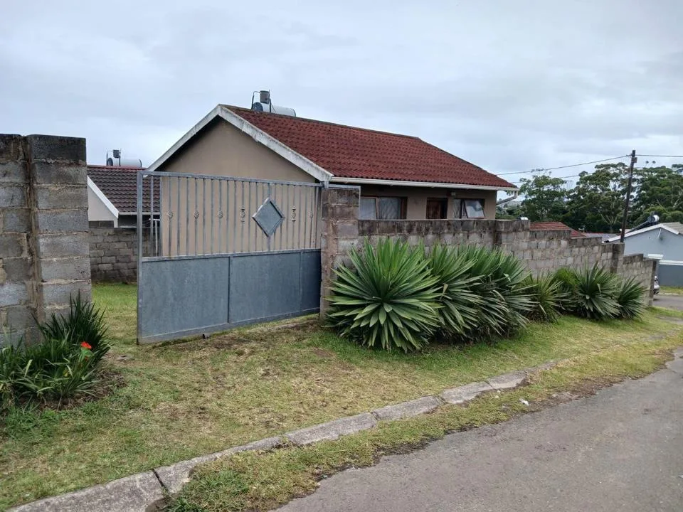 2 Bedroom House to rent in Amalinda North