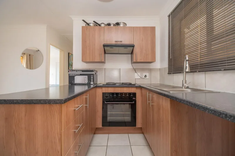 2 Bedroom Apartment in Grobler Park