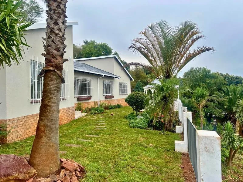 4 Bedroom House in Roodekrans