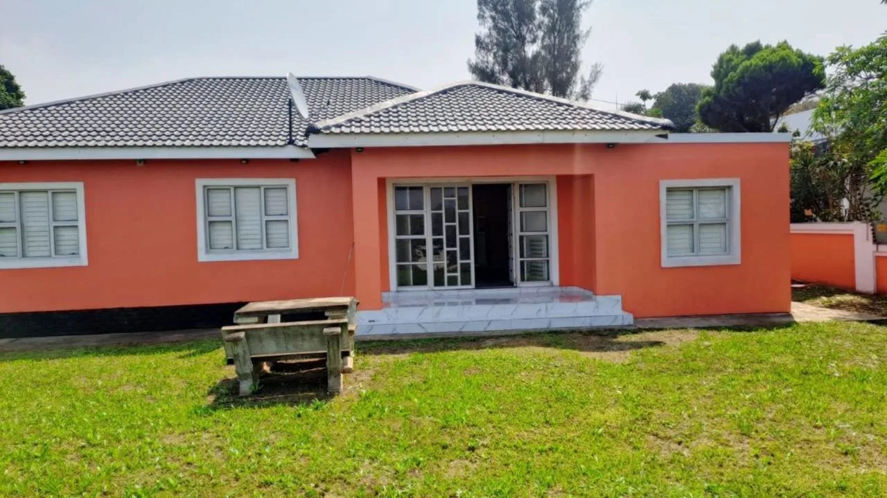 2 Bedroom House to rent in La Mercy