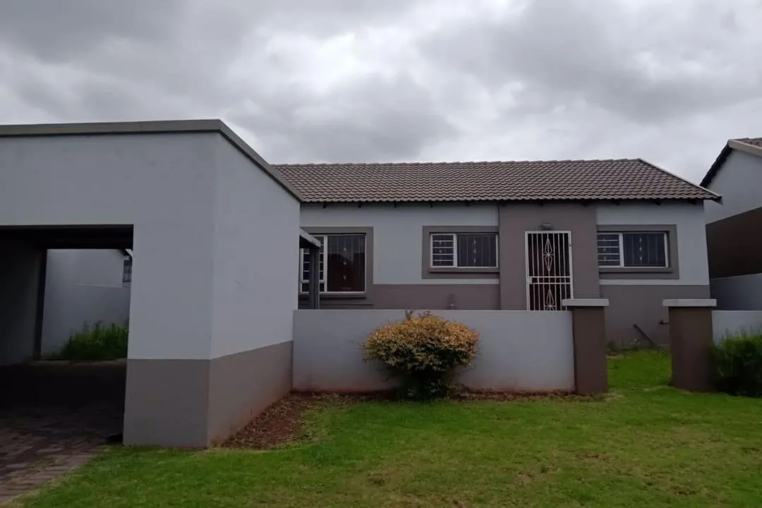 3 Bedroom House for sale in Tasbet Park