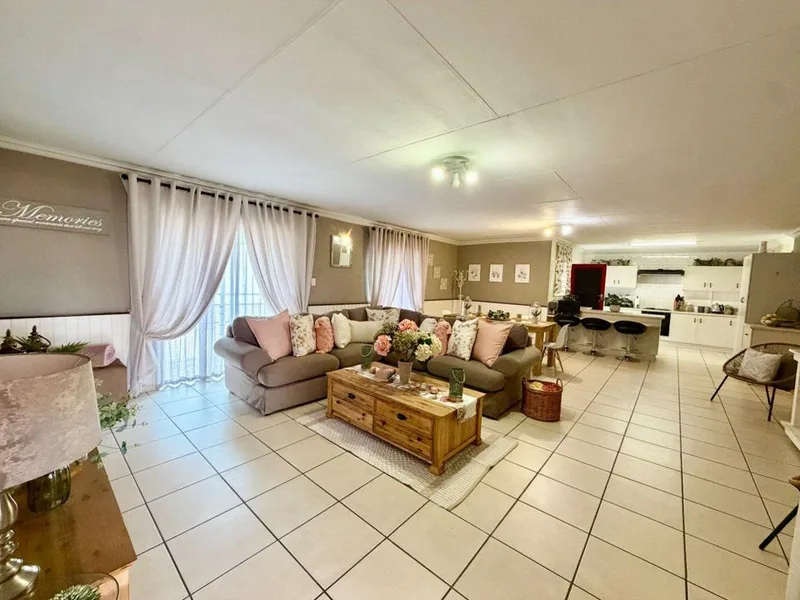 3 Bedroom Townhouse for sale in Bendor